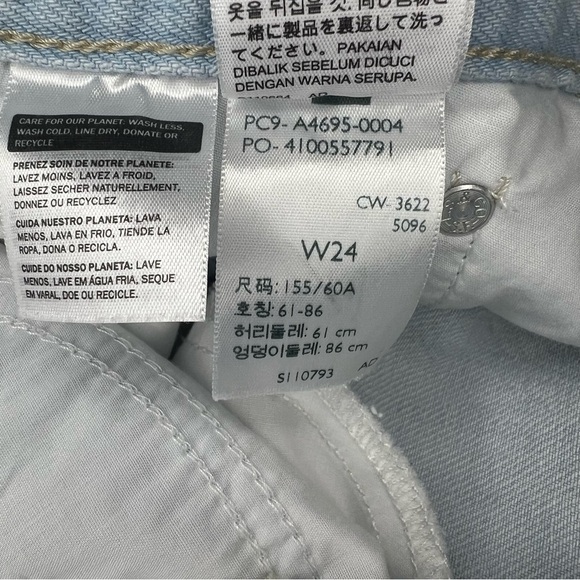 Levi’s Premium Jean shorts - Picture 15 of 15